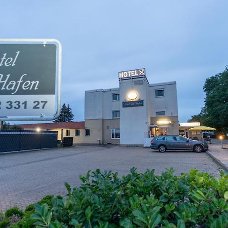 Hotel Am Hafen Брауншвейг Екстер'єр фото